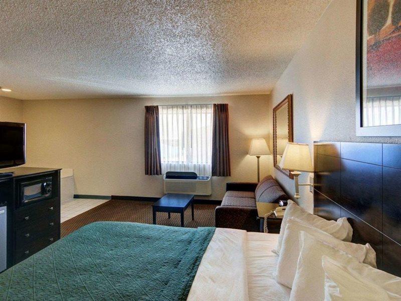 Quality Inn & Suites Wichita Falls I-44 Экстерьер фото