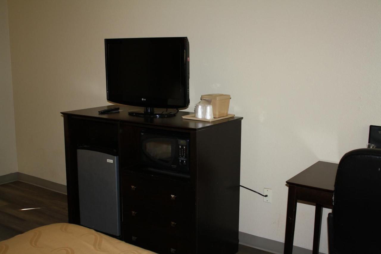 Quality Inn & Suites Wichita Falls I-44 Экстерьер фото