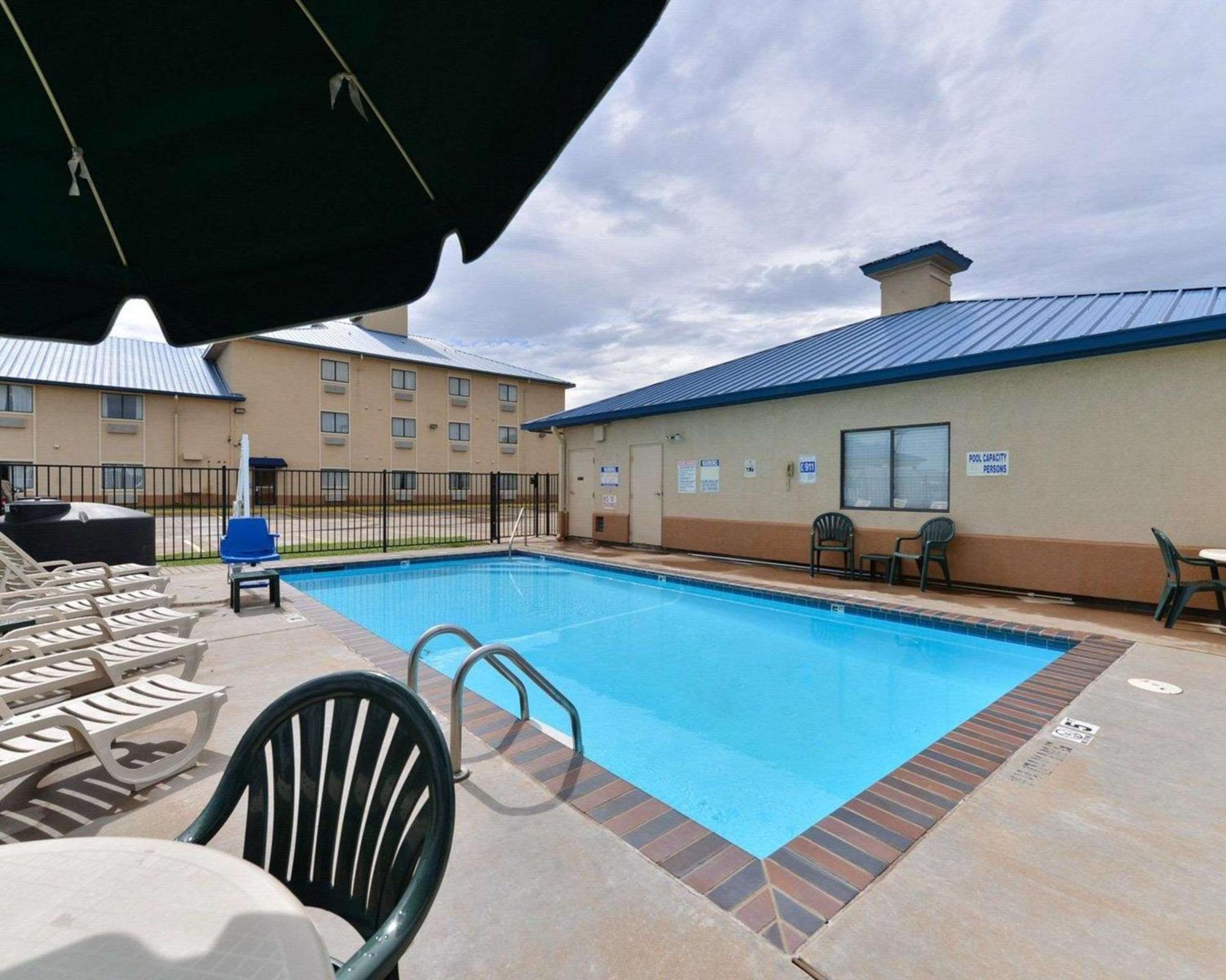 Quality Inn & Suites Wichita Falls I-44 Экстерьер фото