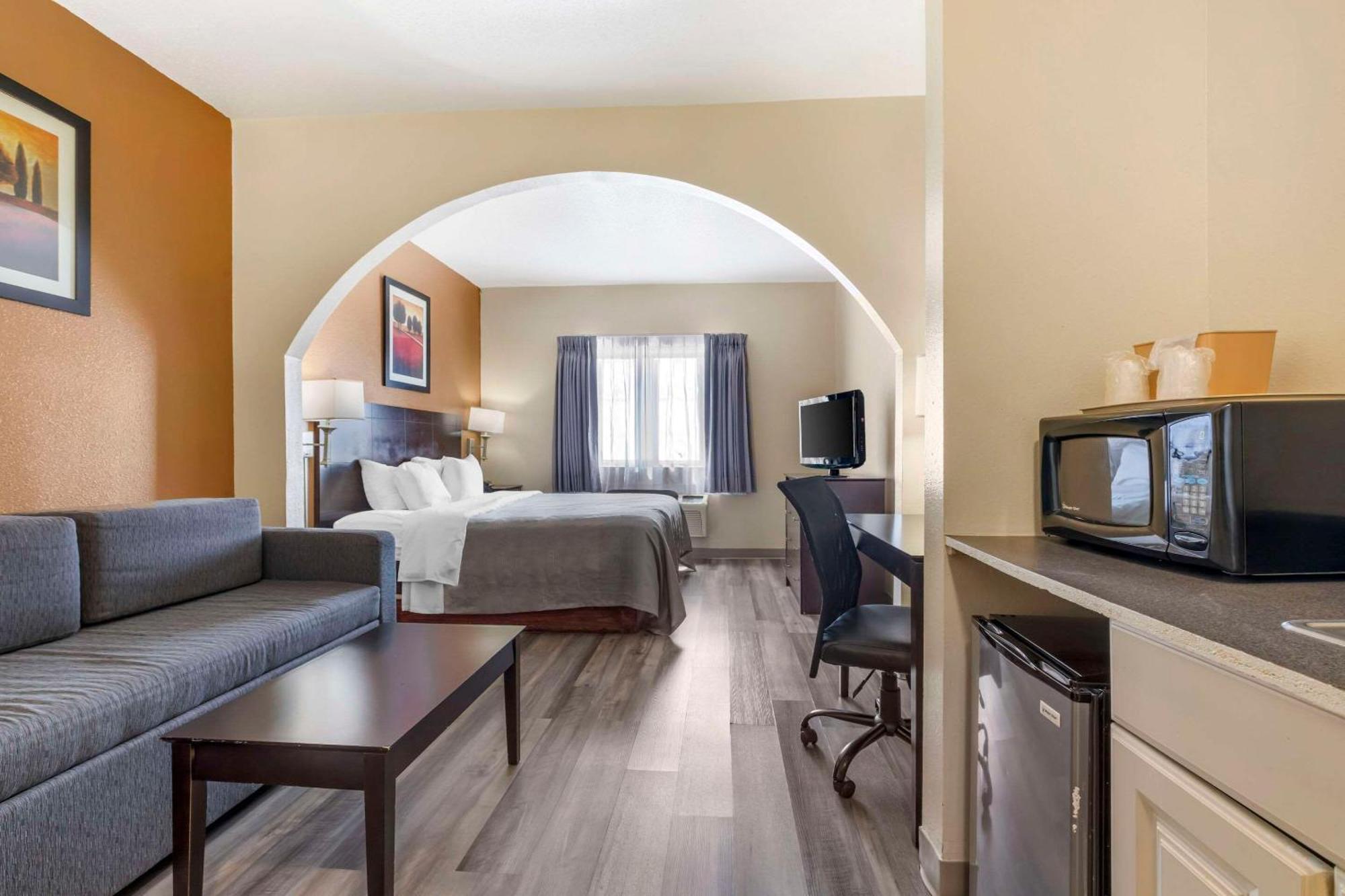 Quality Inn & Suites Wichita Falls I-44 Экстерьер фото