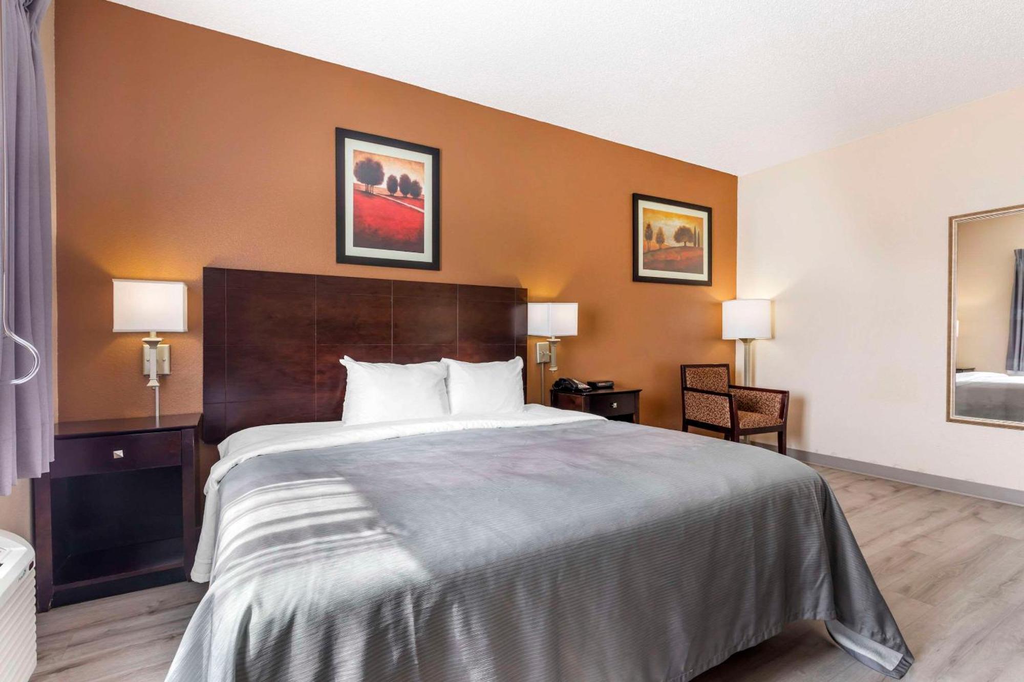 Quality Inn & Suites Wichita Falls I-44 Экстерьер фото